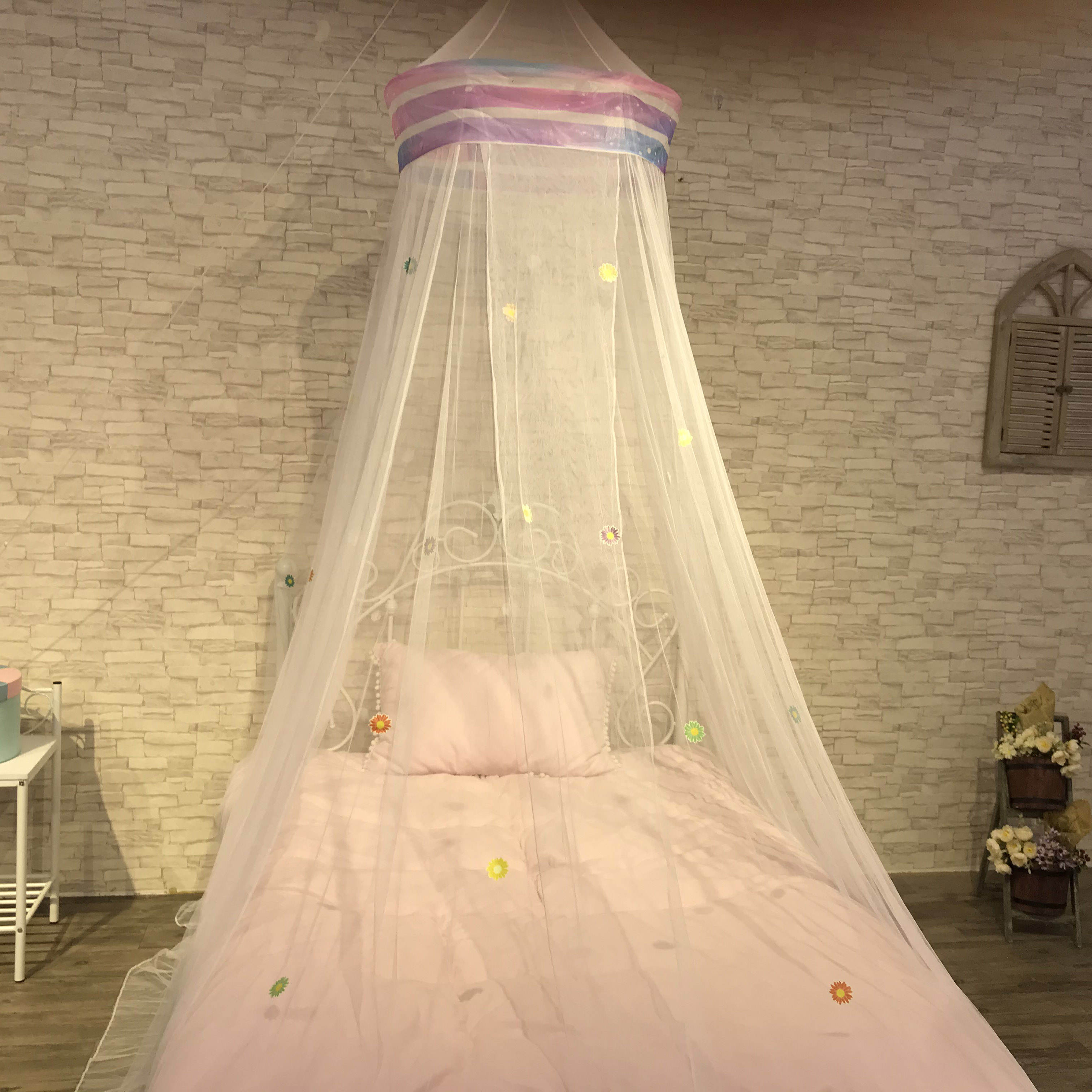 Nuevo diseño en 2020 Rainbow Growing In The Dark Daisy 100% mosquitera de poliéster